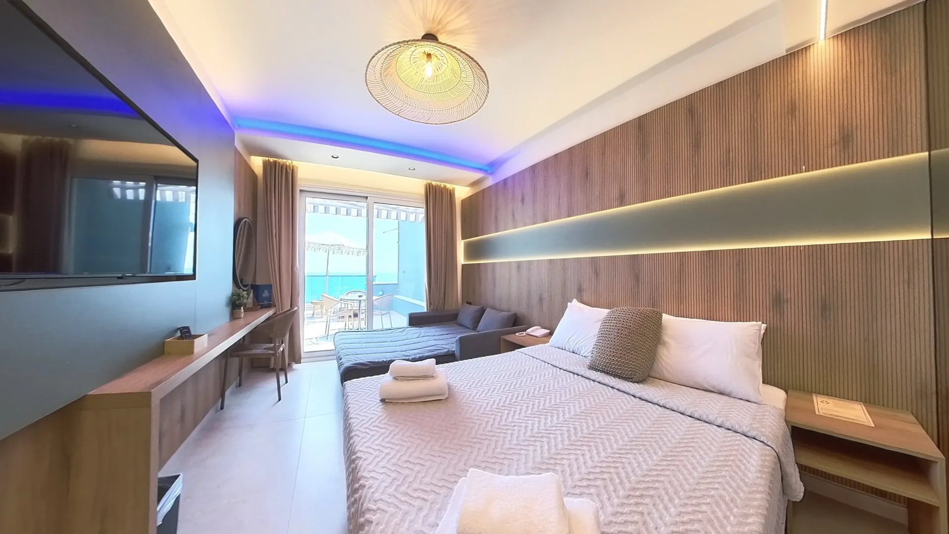 superior sea view suite with sofa bed